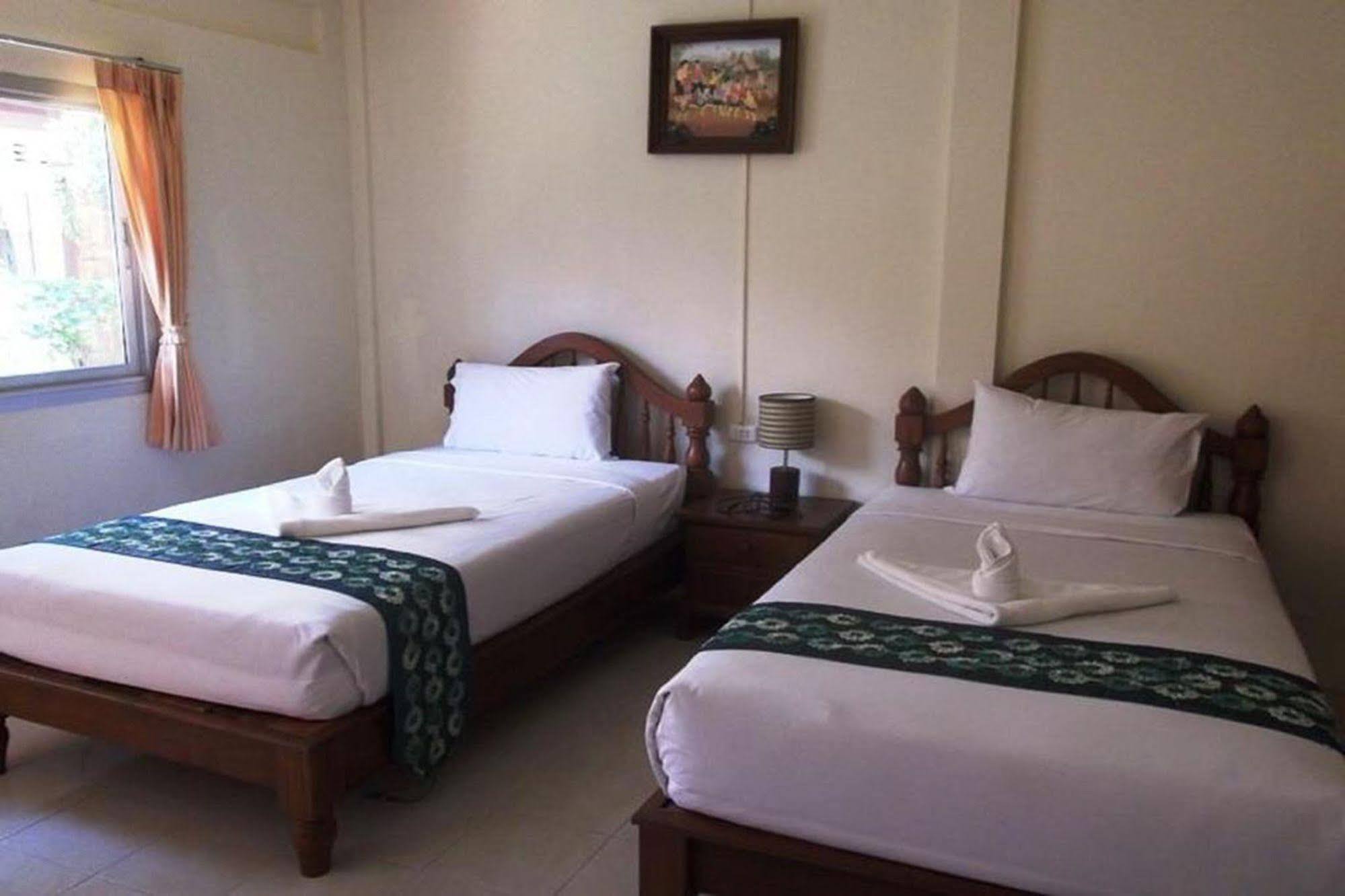 Saver Guesthouse Praia Chaweng Exterior foto